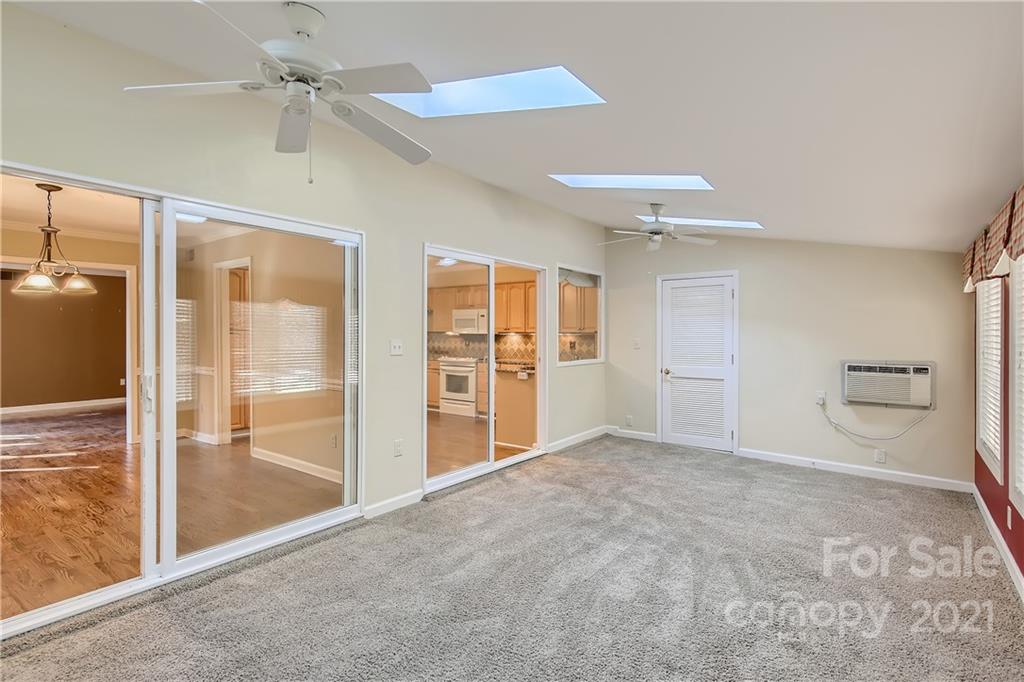 7040 Quail Hill Road Charlotte, NC 28210 - Photo 28 of 33 a view of an empty room