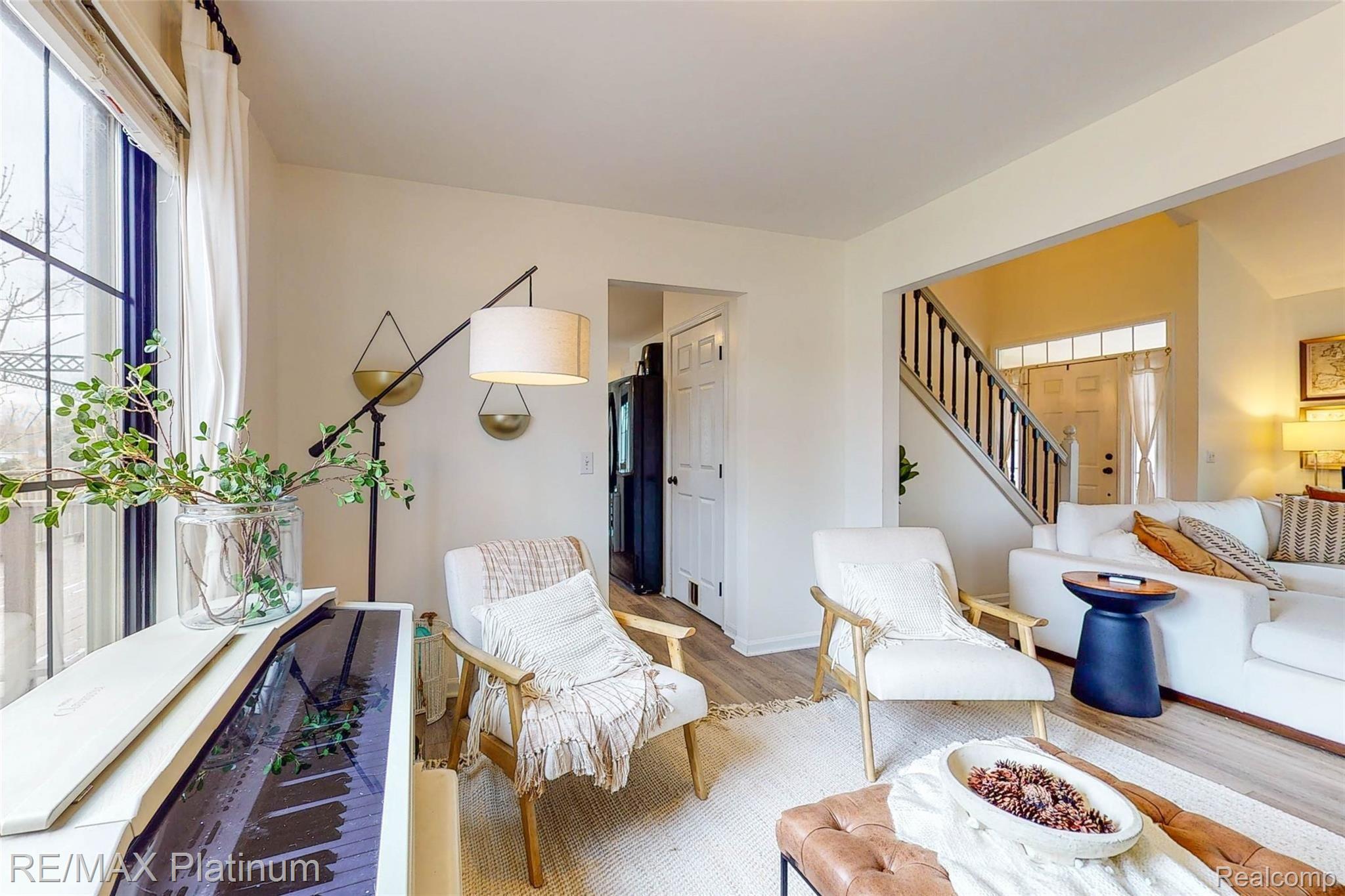 4261 East Rolston Road Linden, MI 48451 - Photo 12 of 58 4261-E-Rolston-Rd-11 Sitting Room.jpg