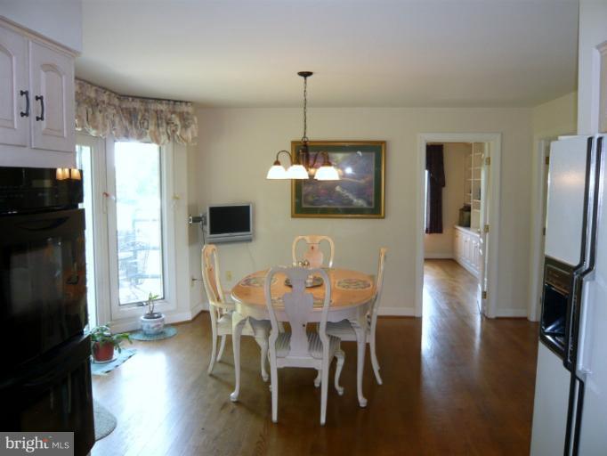 9628 Woodsboro Road Frederick, MD 21701 - Photo 14 of 30 Open Breakfast area connected to Kitchen