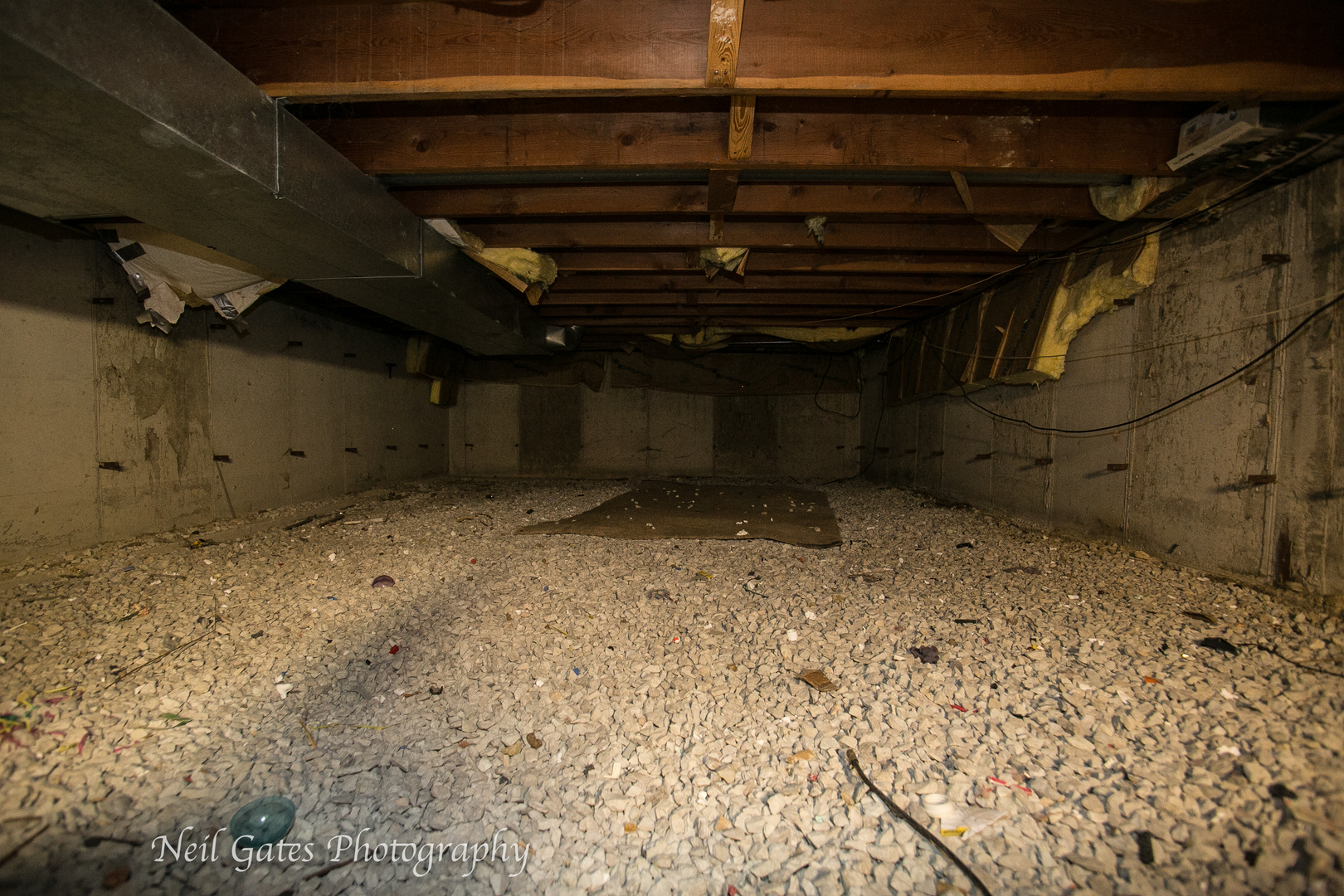 586 Roxbury Drive Naperville, IL 60565 - Photo 35 of 39 a view of a garage