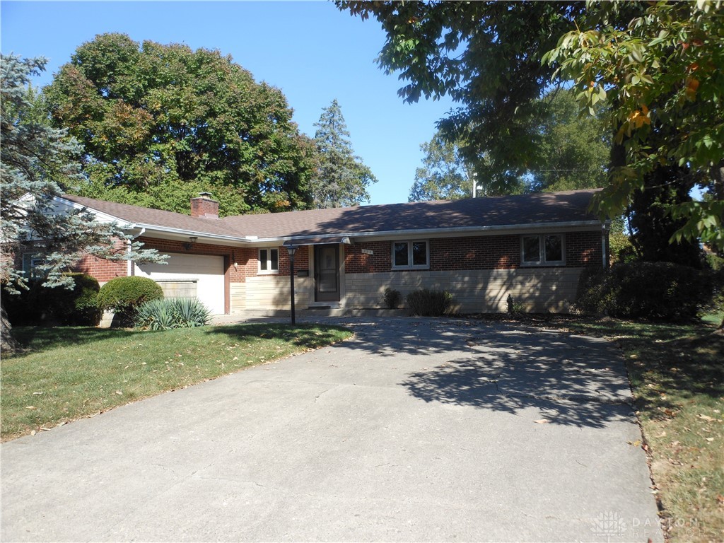 332 Beckenham Road Englewood, OH 45322 - Photo 3 of 96 Gallery Image 3