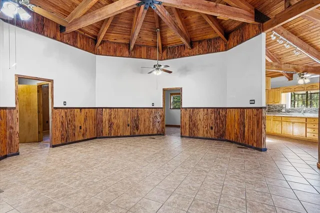 $384,999 | 6725 Southwest 68th Drive, Jasper, FL 32052