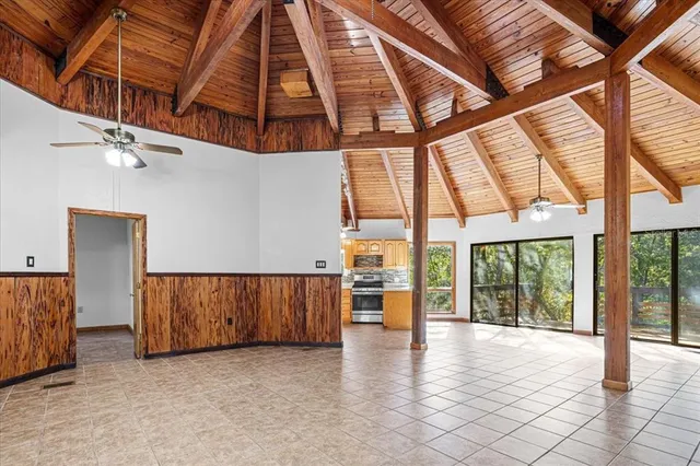 $384,999 | 6725 Southwest 68th Drive, Jasper, FL 32052