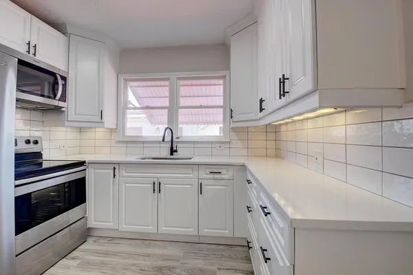 $1,300,000 | 348 Southeast 4th Avenue, Delray Beach, FL 33483
