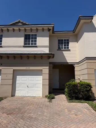$2,599 | 2024 Freeport Drive, Riviera Beach, FL 33404