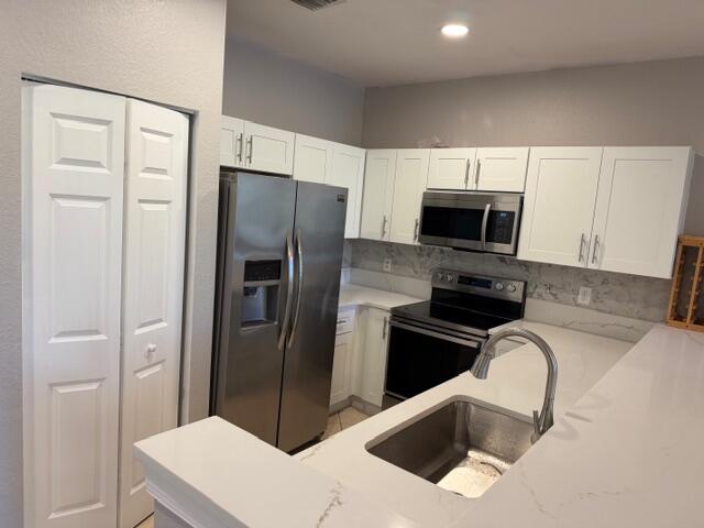 2024 Freeport Drive Riviera Beach, FL 33404 - Photo 4 of 14 IMG_5955