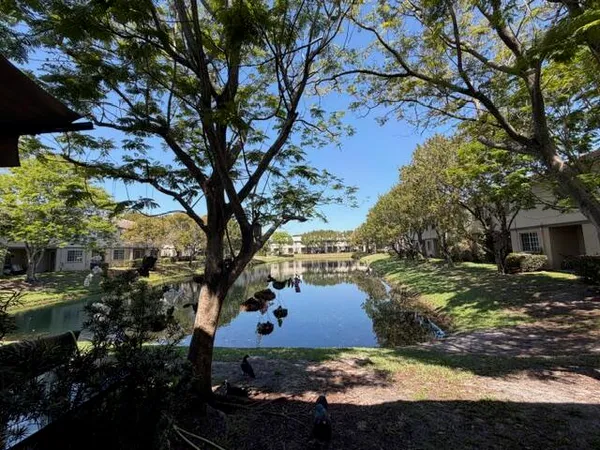 $2,599 | 2024 Freeport Drive, Riviera Beach, FL 33404