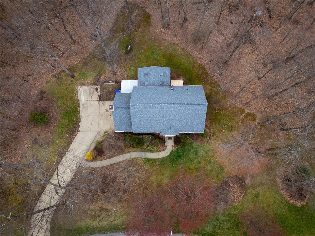 207 Oak Leaf Drive Mars, PA 16046 - Photo 26 of 40 a aerial view of a house with a yard