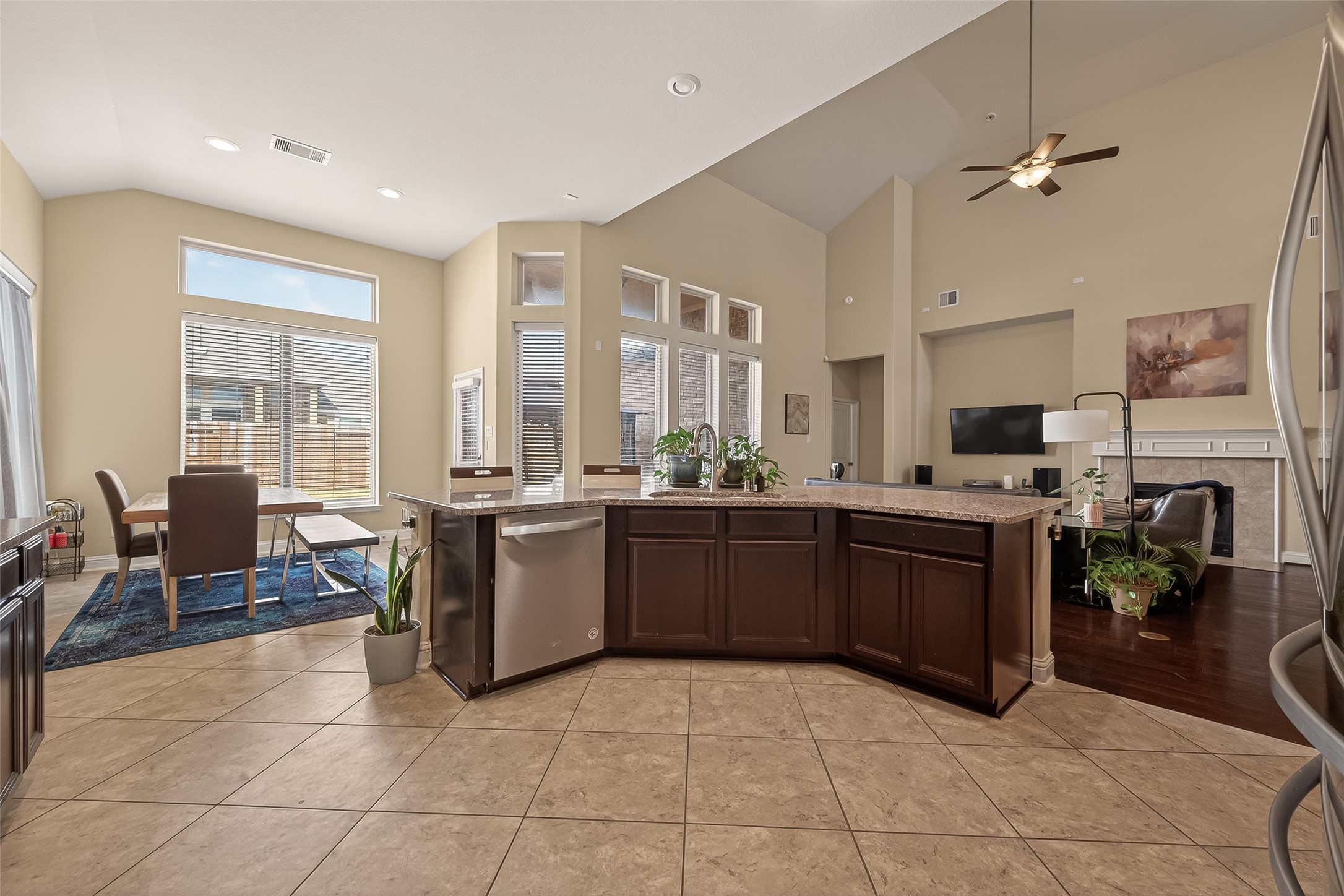 1904 Laguna Ridge Lane Pearland, TX 77089 - Photo 20 of 47