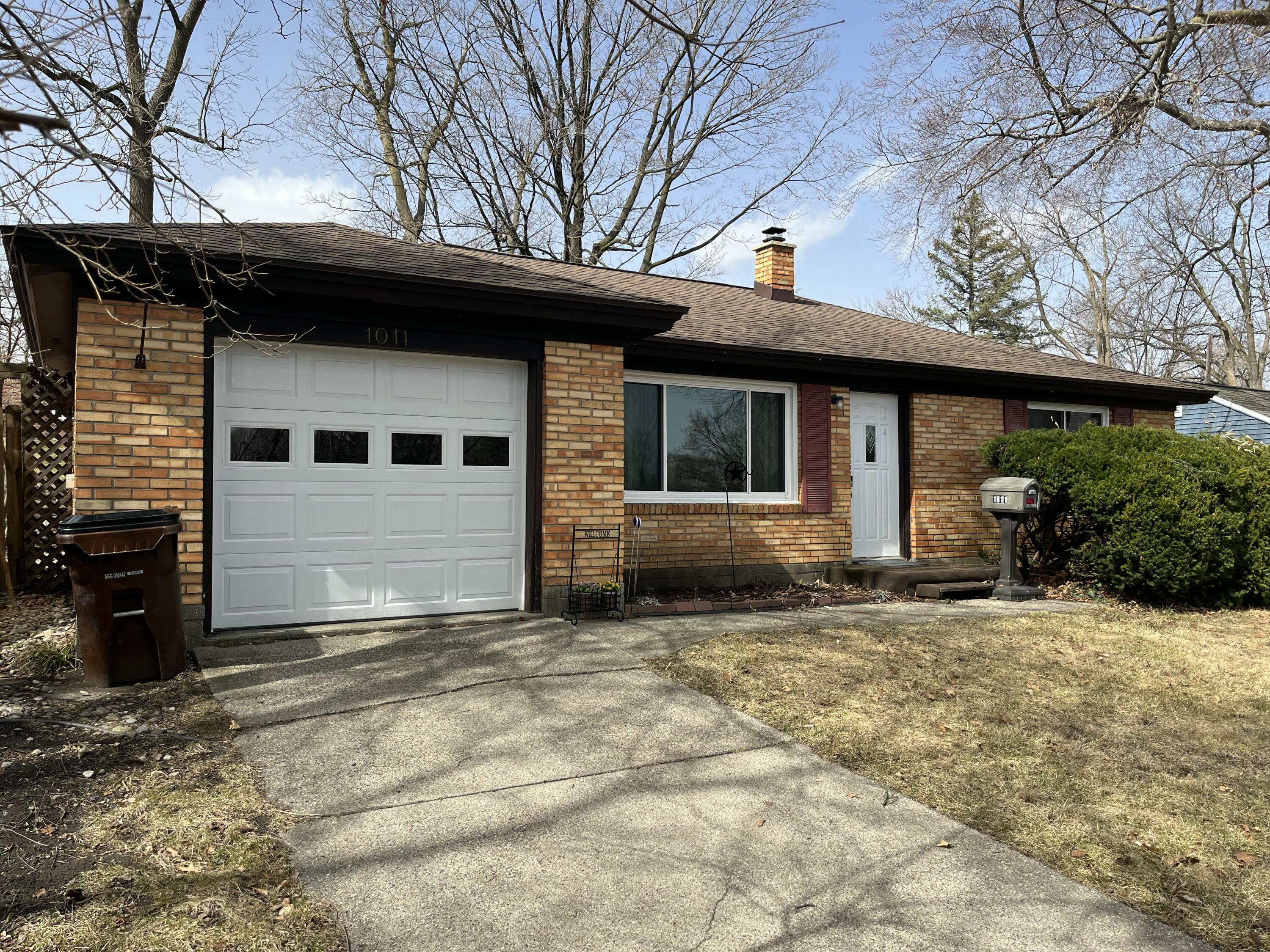 1011 Westfield Road Lansing, MI 48917 - Photo 1 of 35 Front