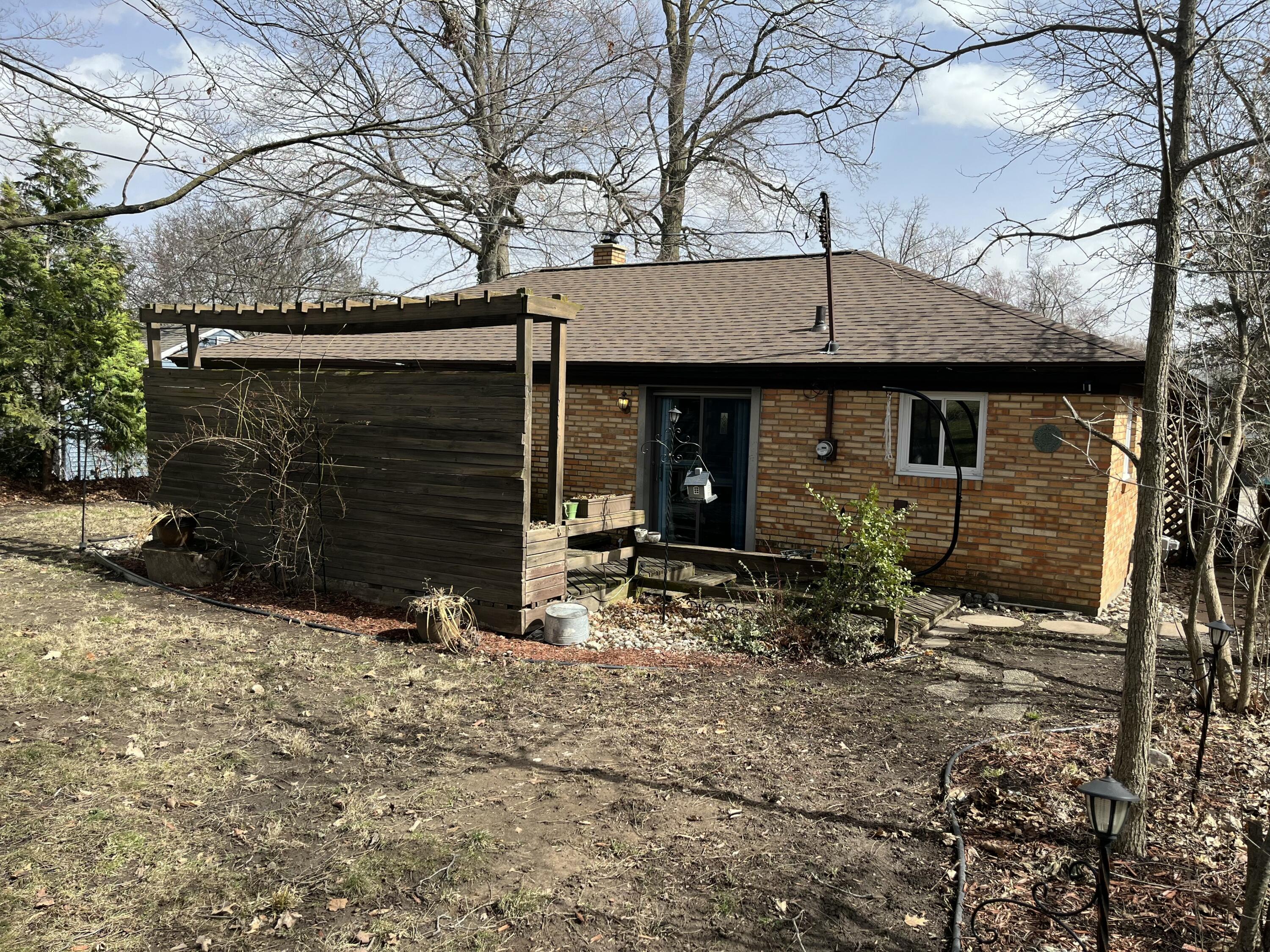 1011 Westfield Road Lansing, MI 48917 - Photo 25 of 35 Back of home