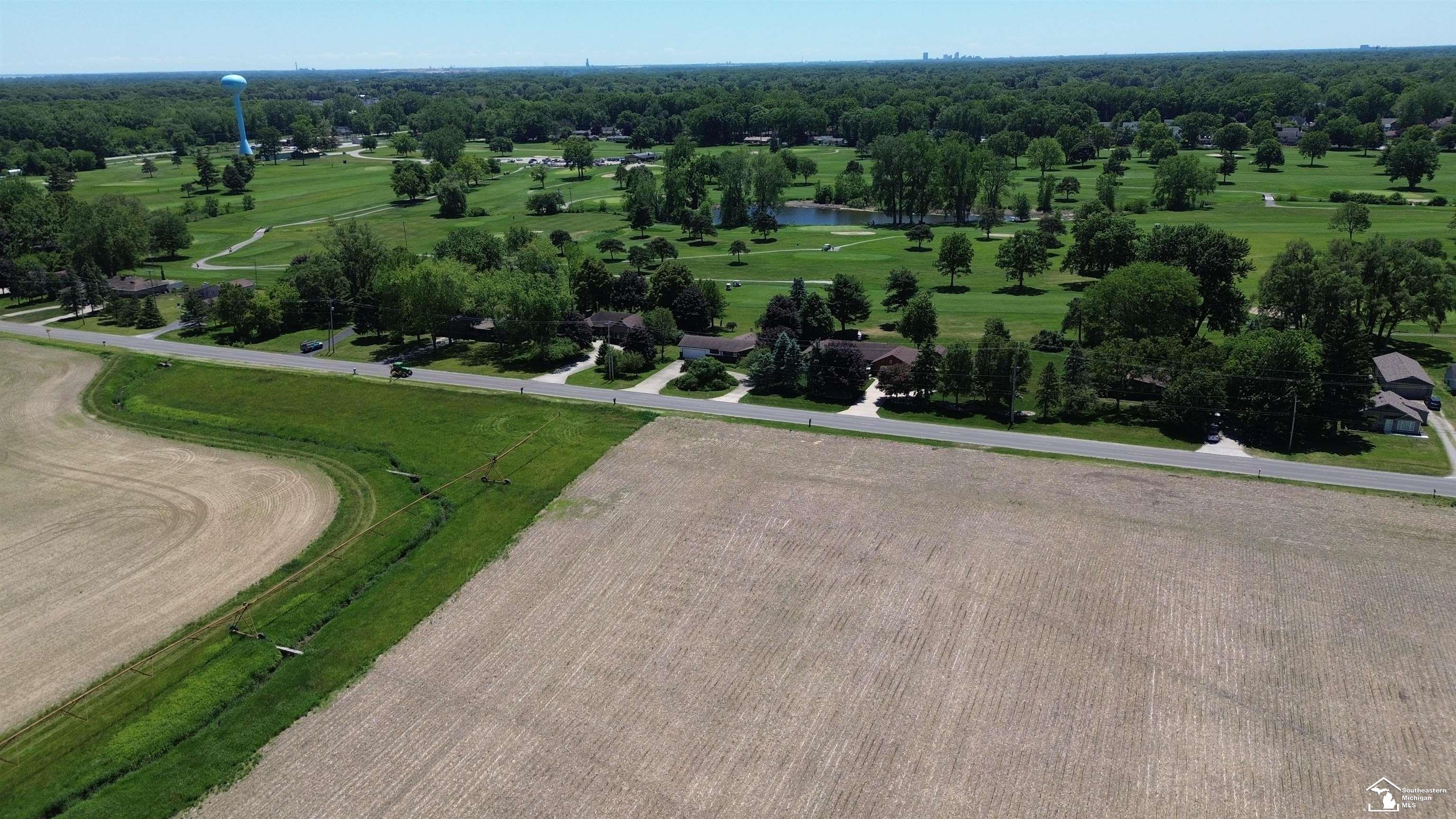 1303 West Erie Road Temperance, MI 48182 - Photo 6 of 30