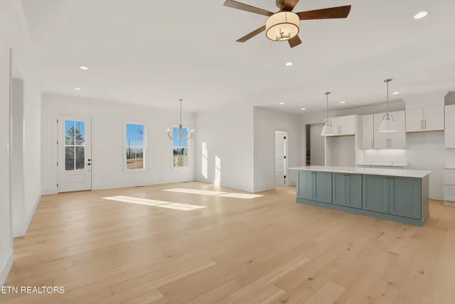 $699,900 | 4619 Alan Springs Lane, Knoxville, TN 37938