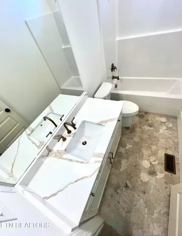 $699,900 | 4619 Alan Springs Lane, Knoxville, TN 37938