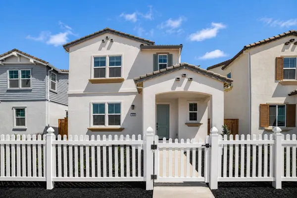 $899,000 | 1518 North Central Parkway, Mountain House, CA 95391