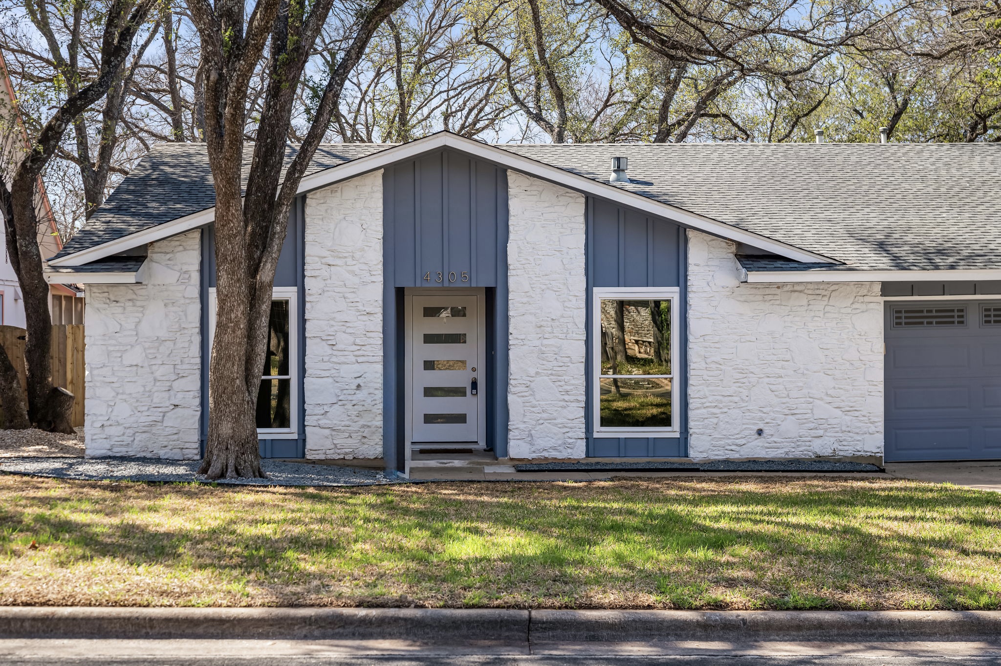 4305 Yucatan Lane Austin, TX 78727 - Photo 2 of 32