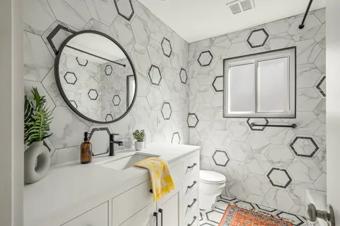 $575,000 | 4305 Yucatan Lane, Austin, TX 78727