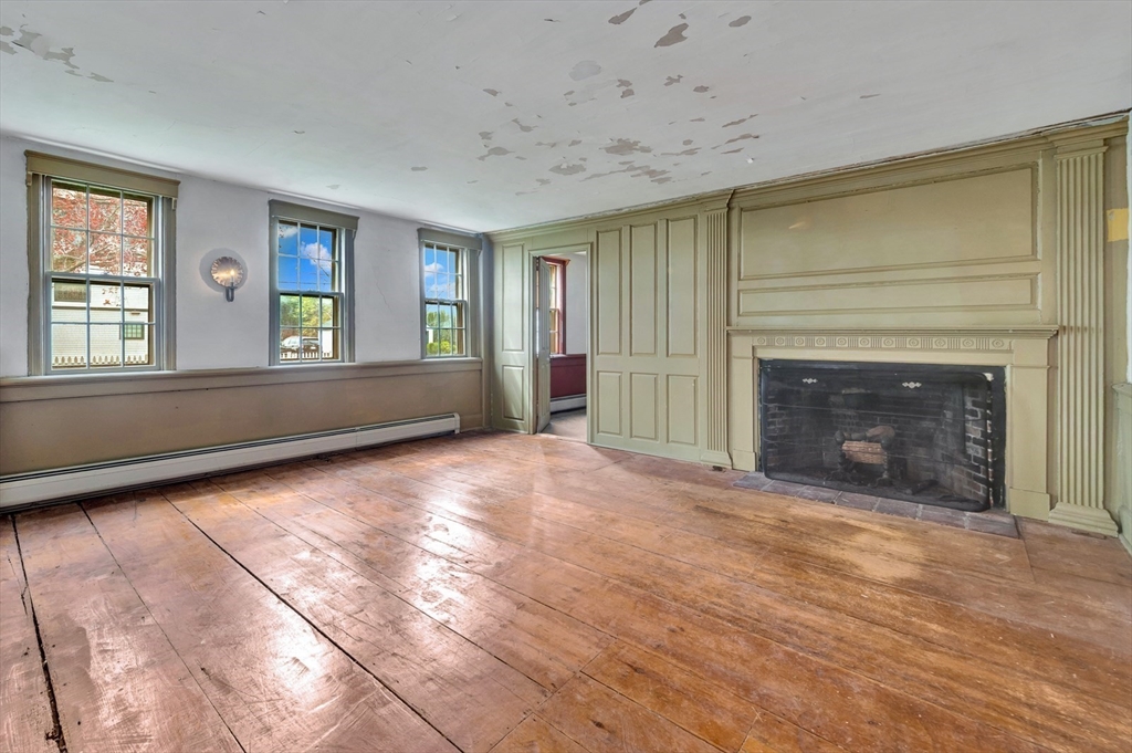 382 Main Street Amesbury, MA 01913 - Photo 19 of 42