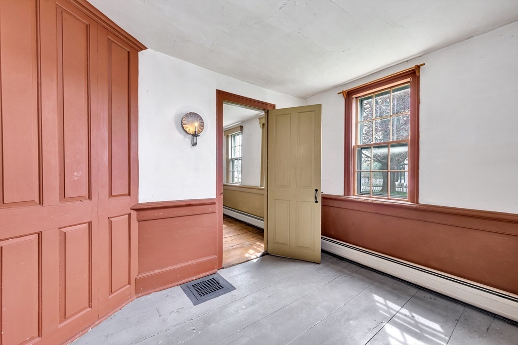 382 Main Street Amesbury, MA 01913 - Photo 22 of 42