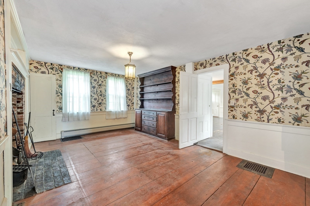 382 Main Street Amesbury, MA 01913 - Photo 23 of 42