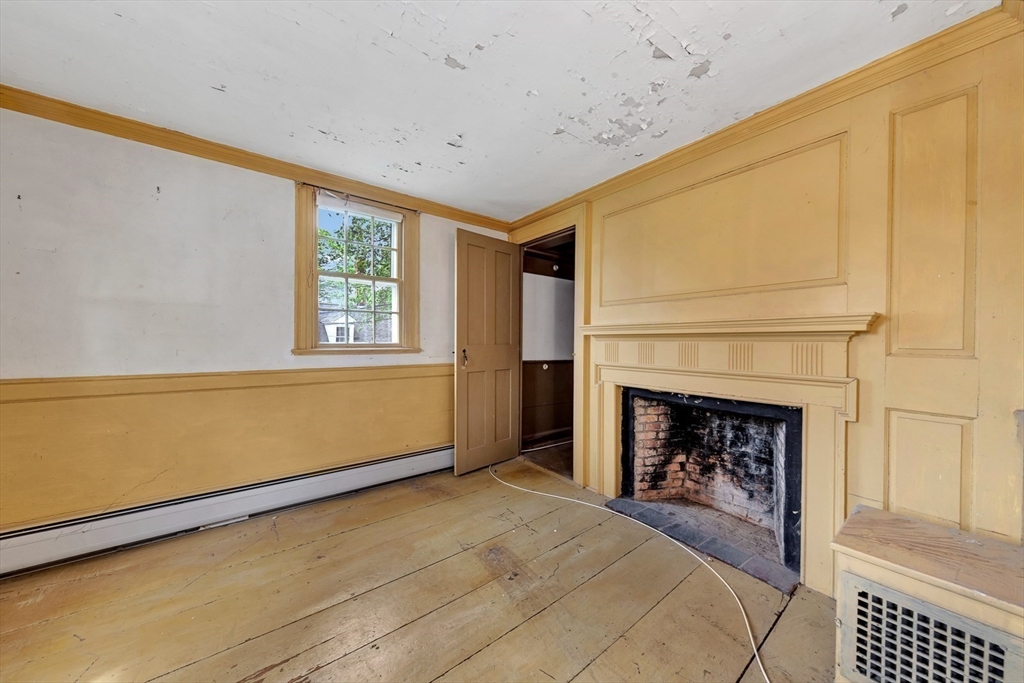 382 Main Street Amesbury, MA 01913 - Photo 32 of 42