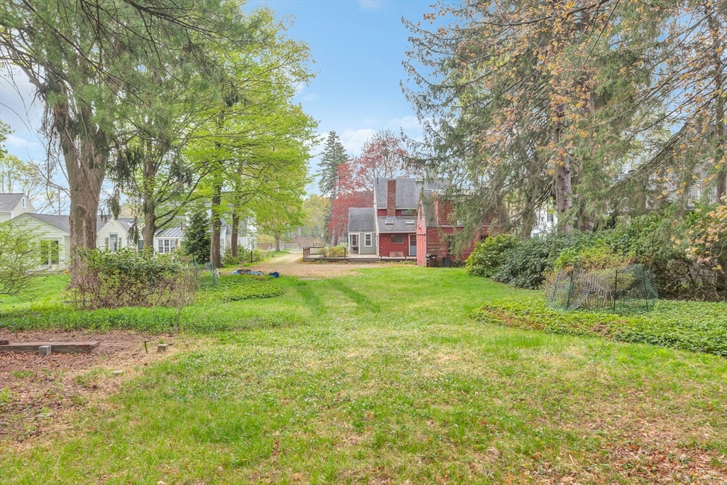 382 Main Street Amesbury, MA 01913 - Photo 9 of 42