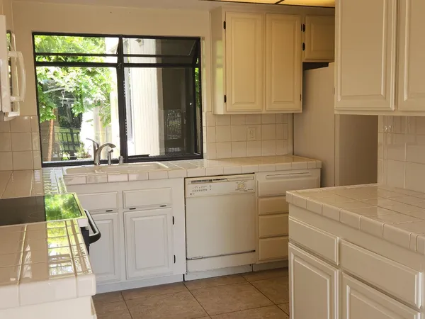 $5,900 | 626 Marlin Court, Redwood City, CA 94065