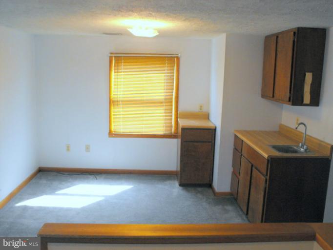 6605 Randolph Road Morningside, MD 20746 - Photo 3 of 30 Upper level den/bedroom