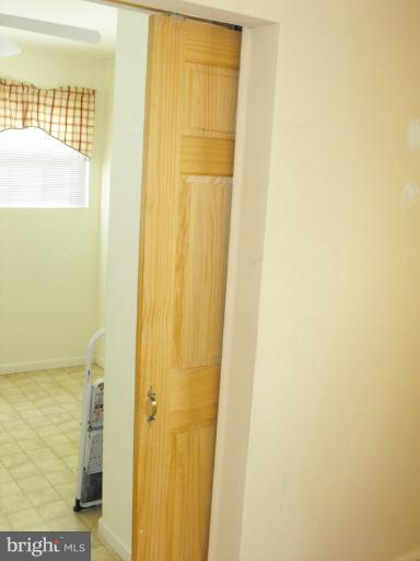 6605 Randolph Road Morningside, MD 20746 - Photo 28 of 30 Pocket doors