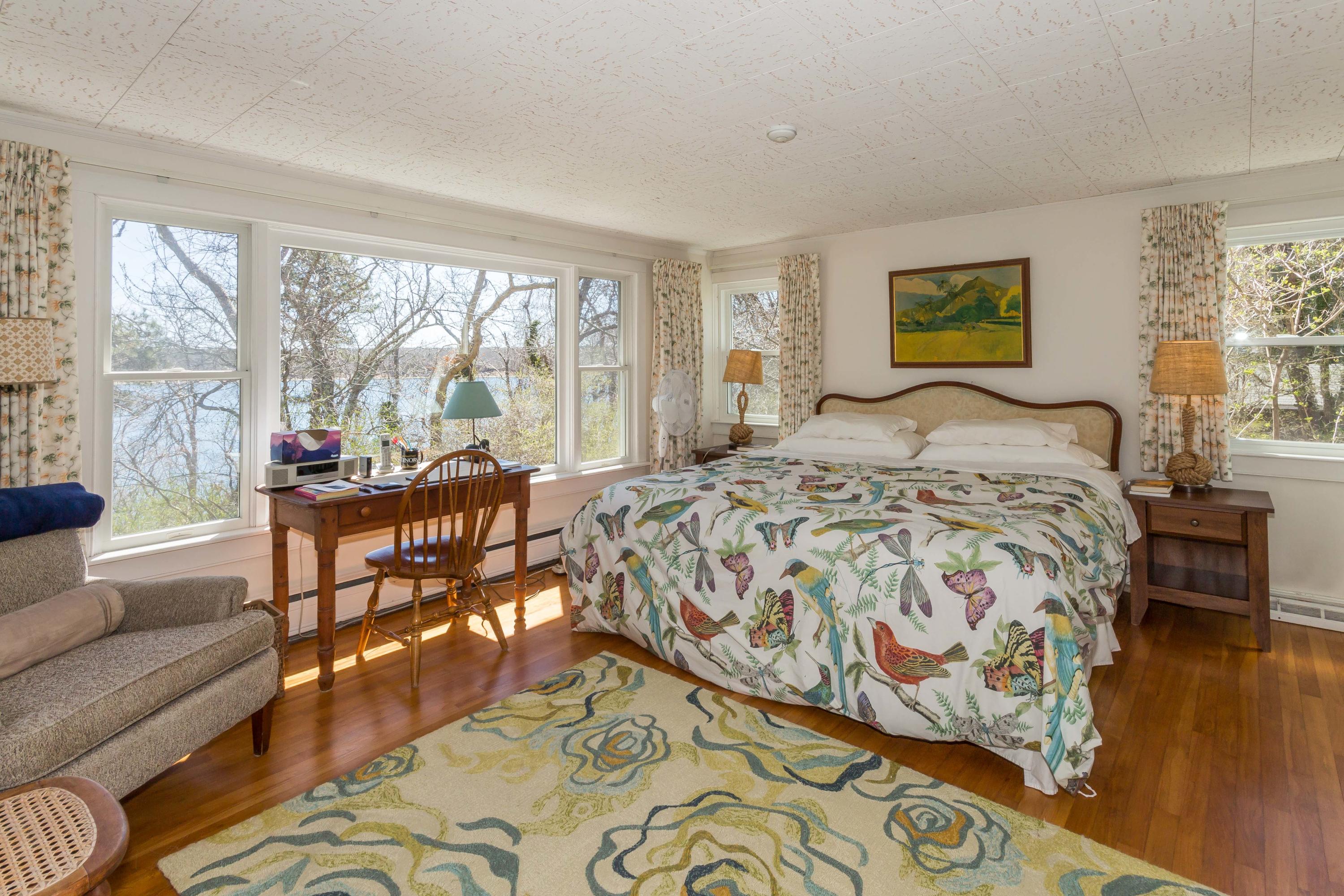 139 Hines Point Road Vineyard Haven, MA 02568 - Photo 13 of 30 Master bedroom