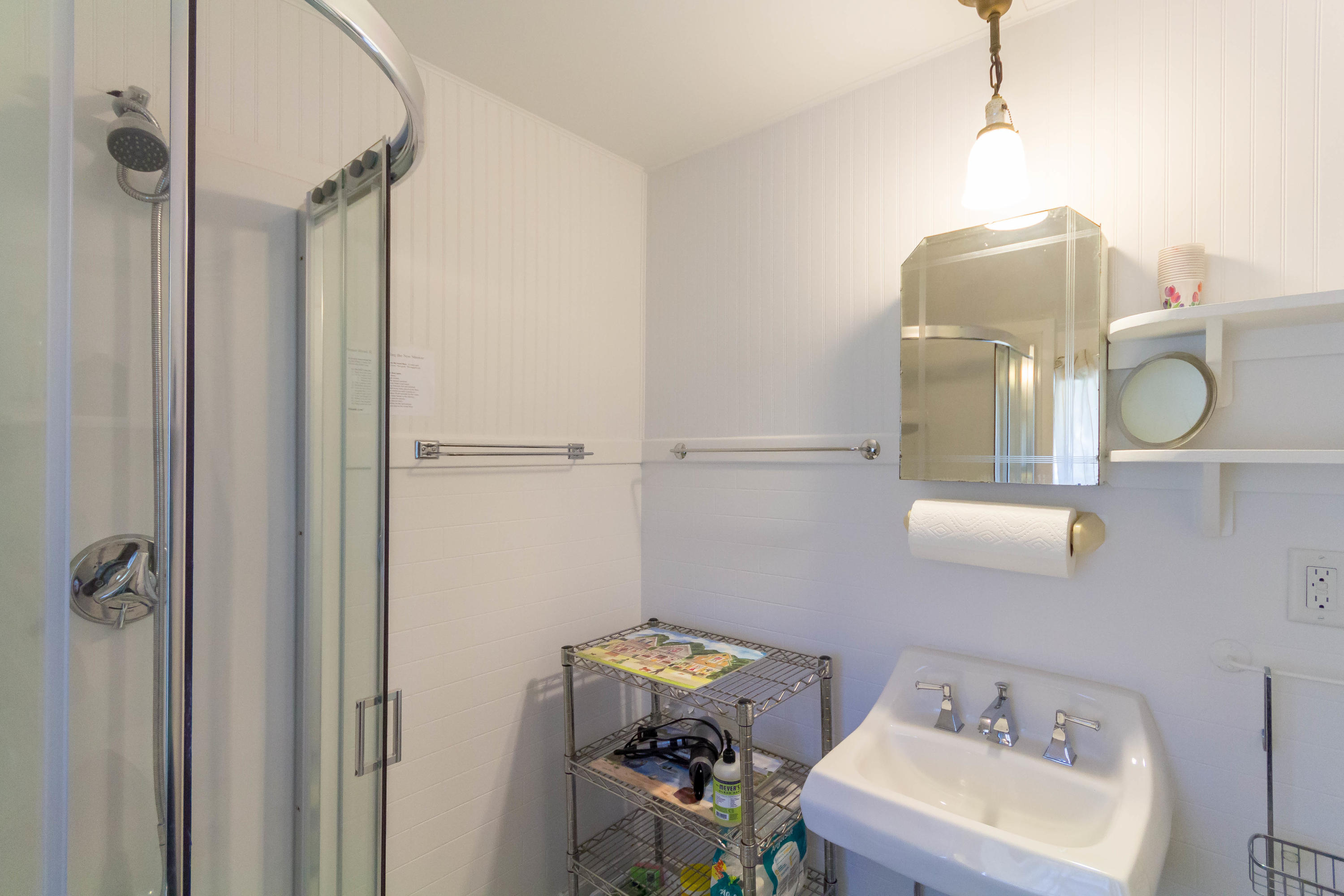 139 Hines Point Road Vineyard Haven, MA 02568 - Photo 21 of 30 Full bath.