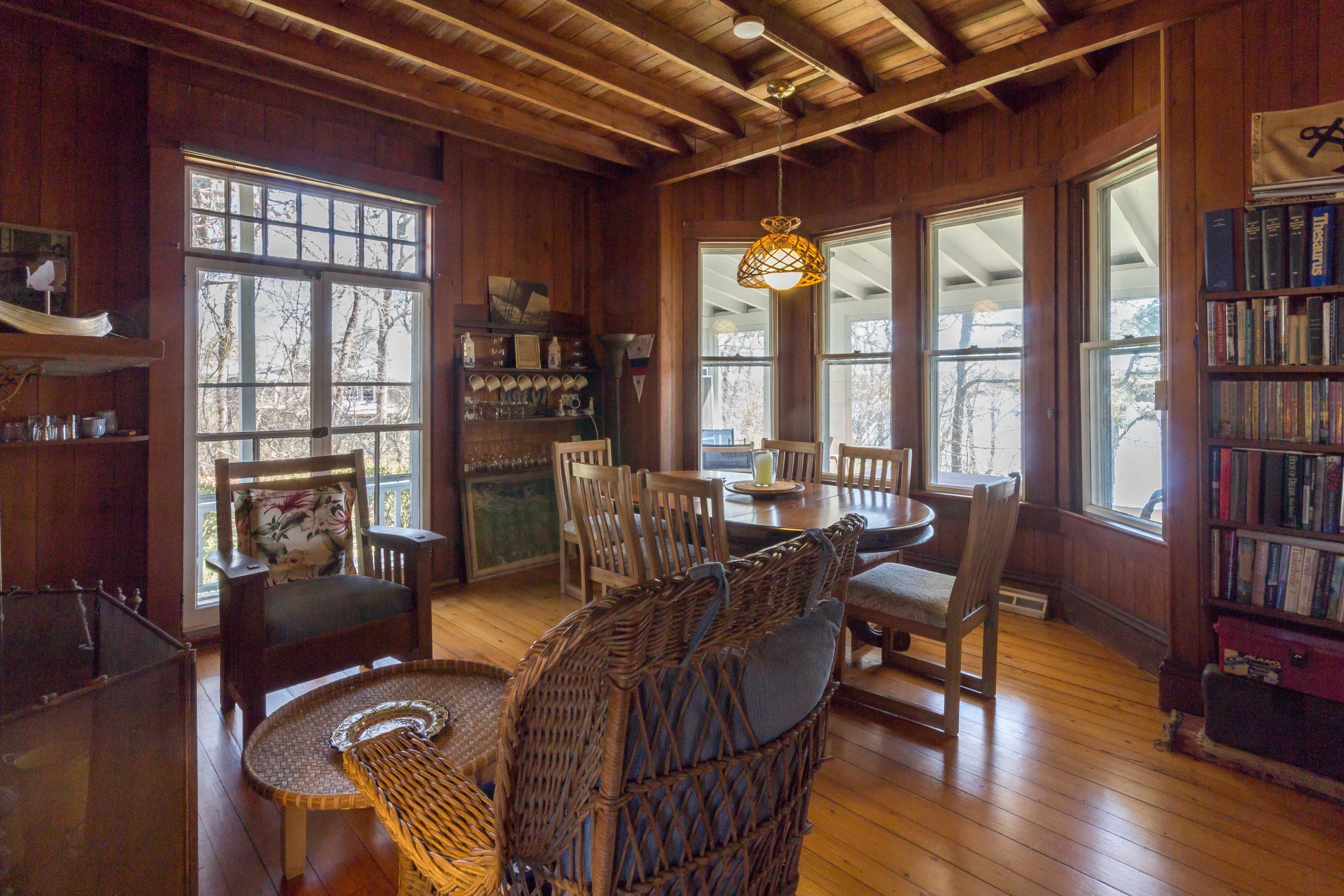 139 Hines Point Road Vineyard Haven, MA 02568 - Photo 9 of 30 Dining room.