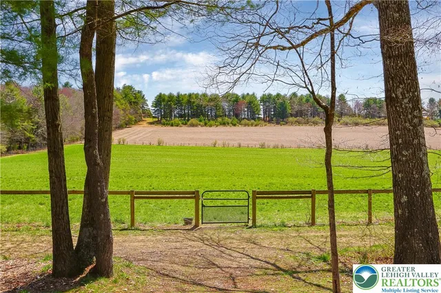 $1,349,999 | 376 H T Y Road, Kunkletown, PA 18058