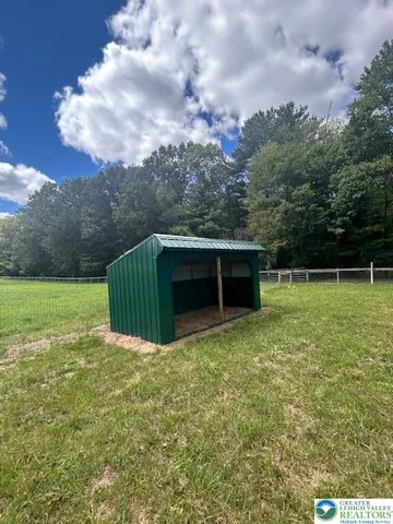 $1,349,999 | 376 H T Y Road, Kunkletown, PA 18058