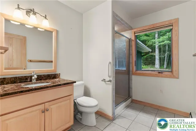 $1,349,999 | 376 H T Y Road, Kunkletown, PA 18058