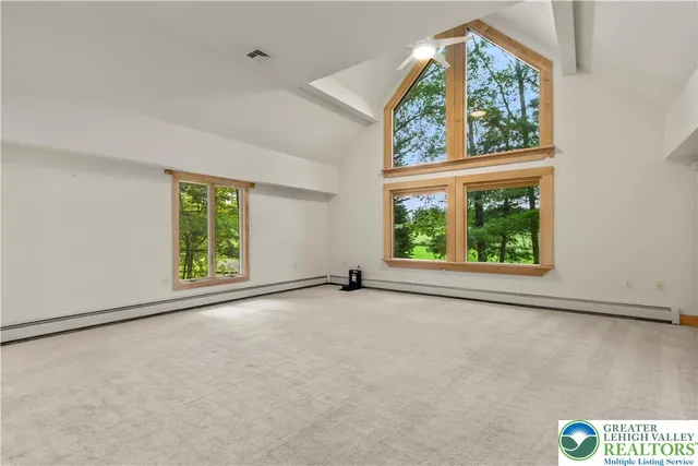 $1,349,999 | 376 H T Y Road, Kunkletown, PA 18058