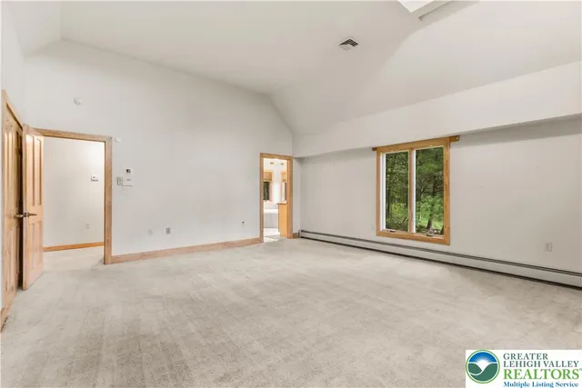 $1,349,999 | 376 H T Y Road, Kunkletown, PA 18058