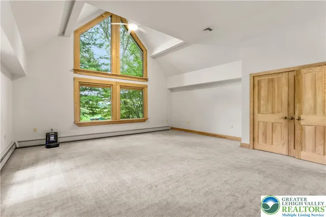 $1,349,999 | 376 H T Y Road, Kunkletown, PA 18058