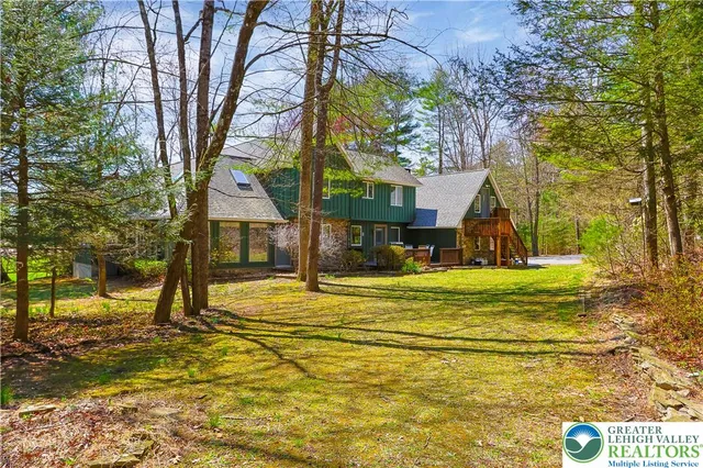 $1,349,999 | 376 H T Y Road, Kunkletown, PA 18058