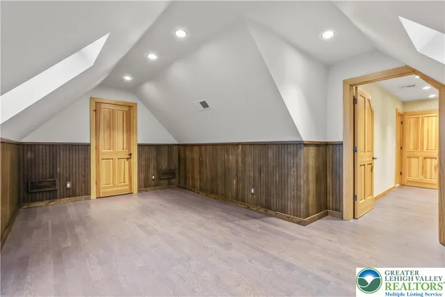 $1,349,999 | 376 H T Y Road, Kunkletown, PA 18058