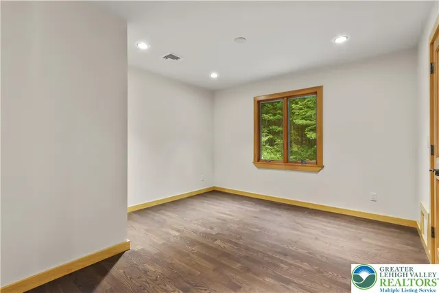 $1,349,999 | 376 H T Y Road, Kunkletown, PA 18058