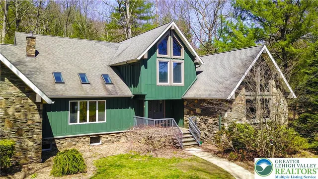$1,349,999 | 376 H T Y Road, Kunkletown, PA 18058