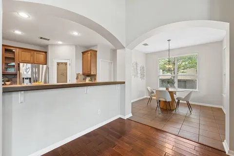 $1,025,000 | 2320 Via Cordova Court, Austin, TX 78732