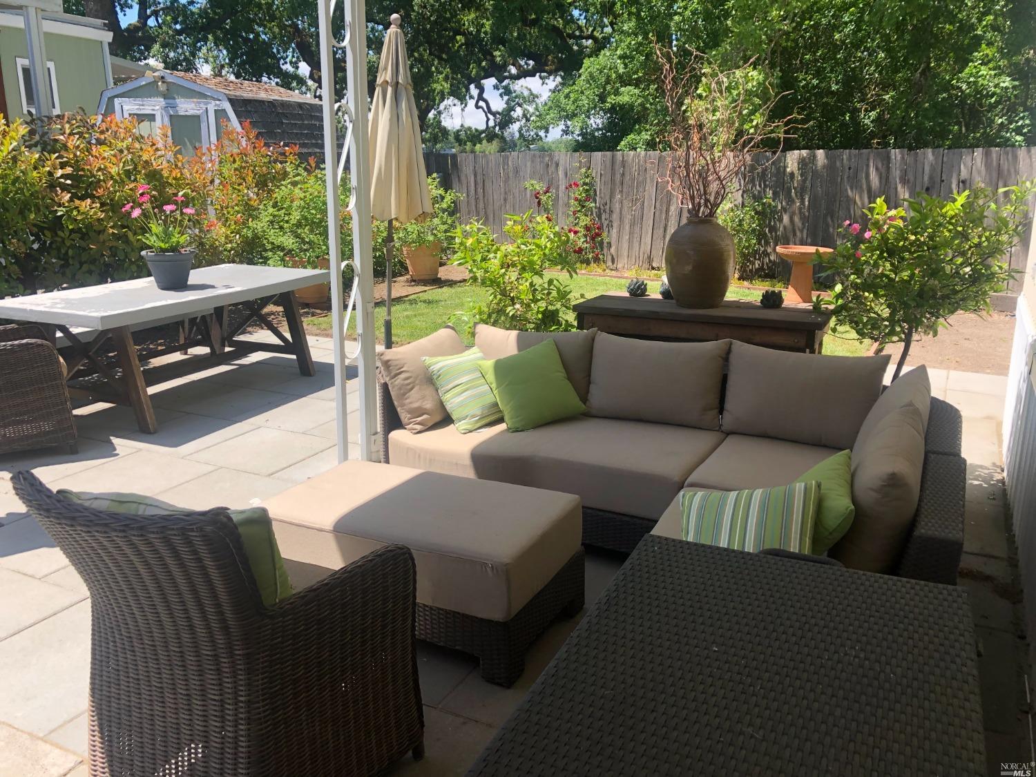 282 Colonial Park Drive, Santa Rosa, CA 95403 Compass