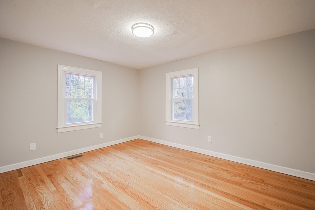 247 Trafton Road Springfield, MA 01108 - Photo 23 of 31 Gallery Image 23