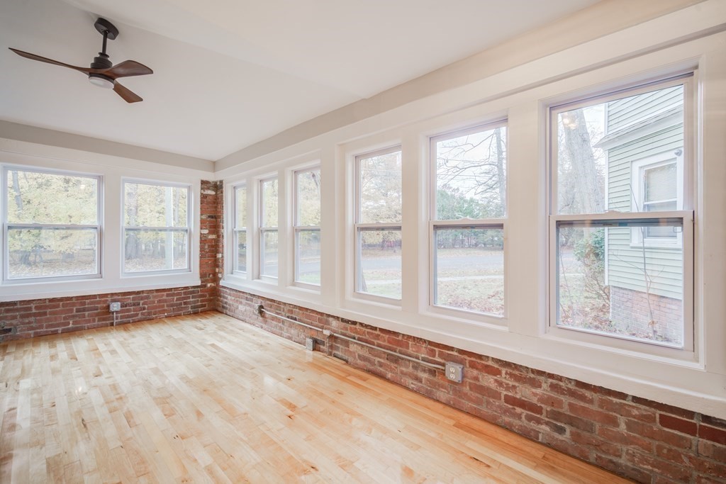 247 Trafton Road Springfield, MA 01108 - Photo 7 of 31 Gallery Image 7