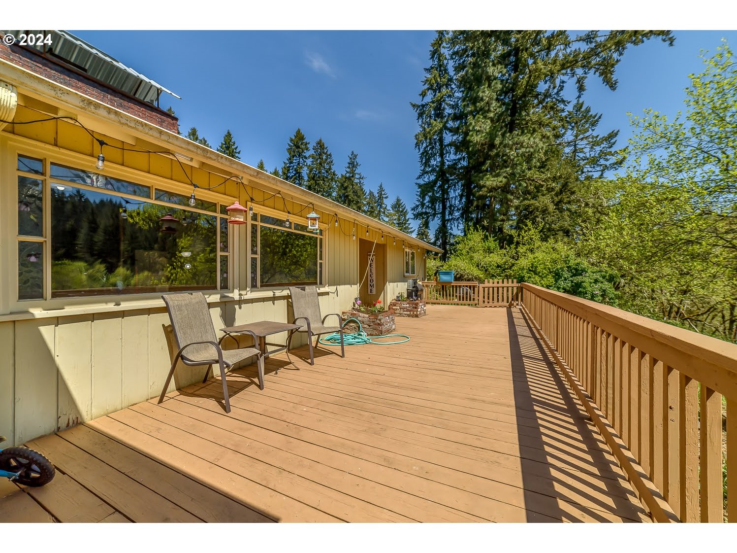 28149 Briggs Hill Road Eugene, OR 97405 - Photo 4 of 37 a view of outdoor space with lounge chair