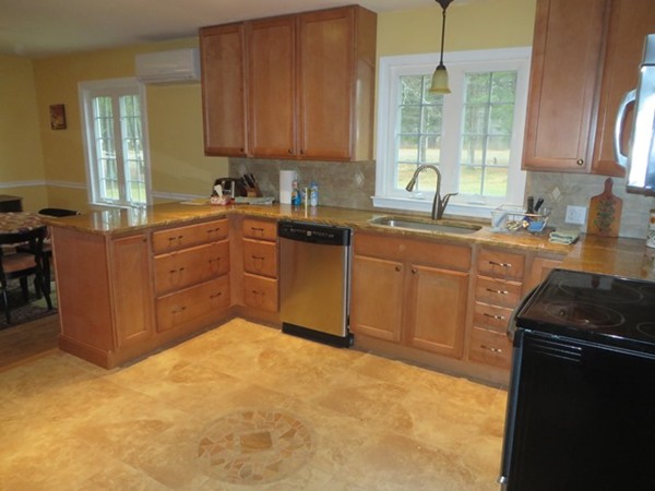 448 Colrain Road Greenfield, MA 01301 - Photo 7 of 19 Gallery Image 7