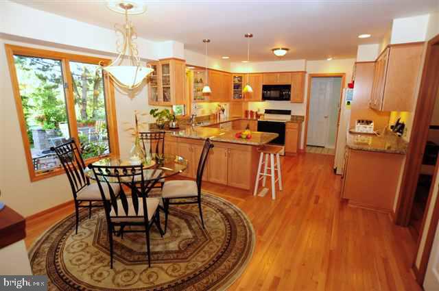 7257 Green Hill Road Harrisburg, PA 17111 - Photo 2 of 25