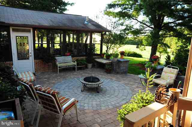 7257 Green Hill Road Harrisburg, PA 17111 - Photo 5 of 25
